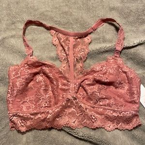 NWT Lacy nursing racerback bralette size M